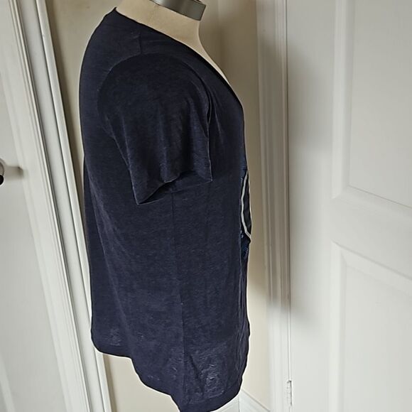 NHL Women's Hockey Winnipeg Jets  Logo Short Sleeves T-Shirt - Picture 5 of 16